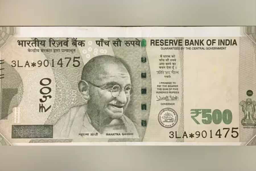 RBI cleared the doubts regarding star marked 500 rupees notes circulating in the market.