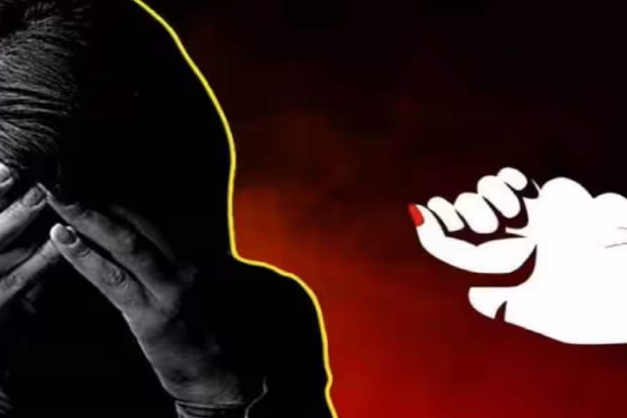 সেই মামলা চলছিল এলাহাবাদ হাই কোর্টের বিচারপতি রামমনোহর নারায়ণ মিশ্রের বেঞ্চে।