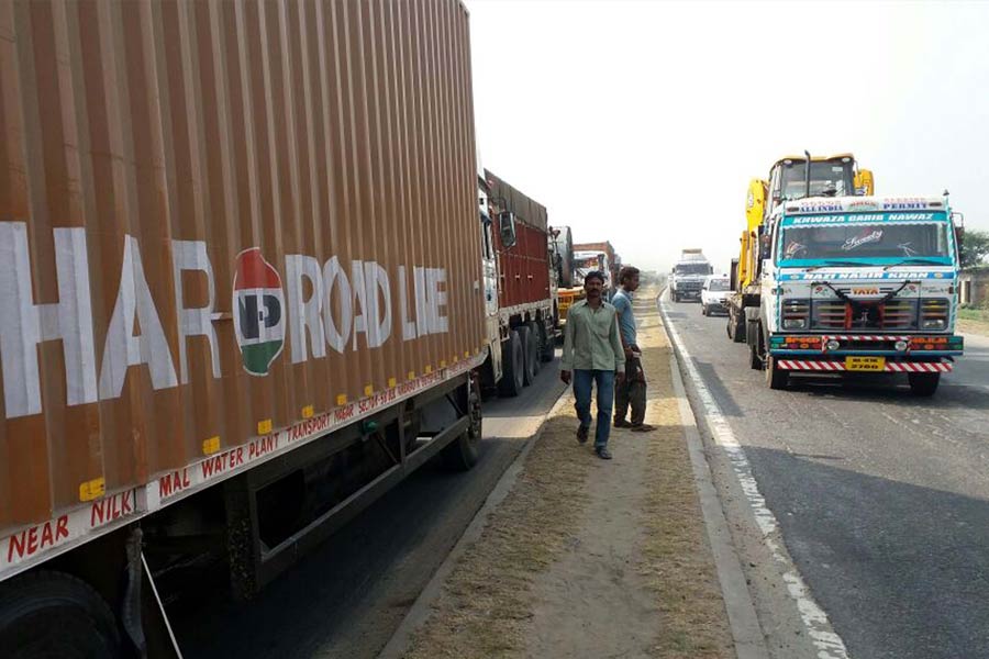 দেশের জাতীয় সড়কের সংখ্যা প্রচুর। তার মধ্যে বেশ কিছু জাতীয় সড়কের গুরুত্ব বাকিদের চেয়ে অনেকটাই বেশি। জাতীয় সড়কগুলি গুরুত্বের বিচারে সাধারণত একটি বা দু’টি সংখ্যায় নামকরণ করা হয়।