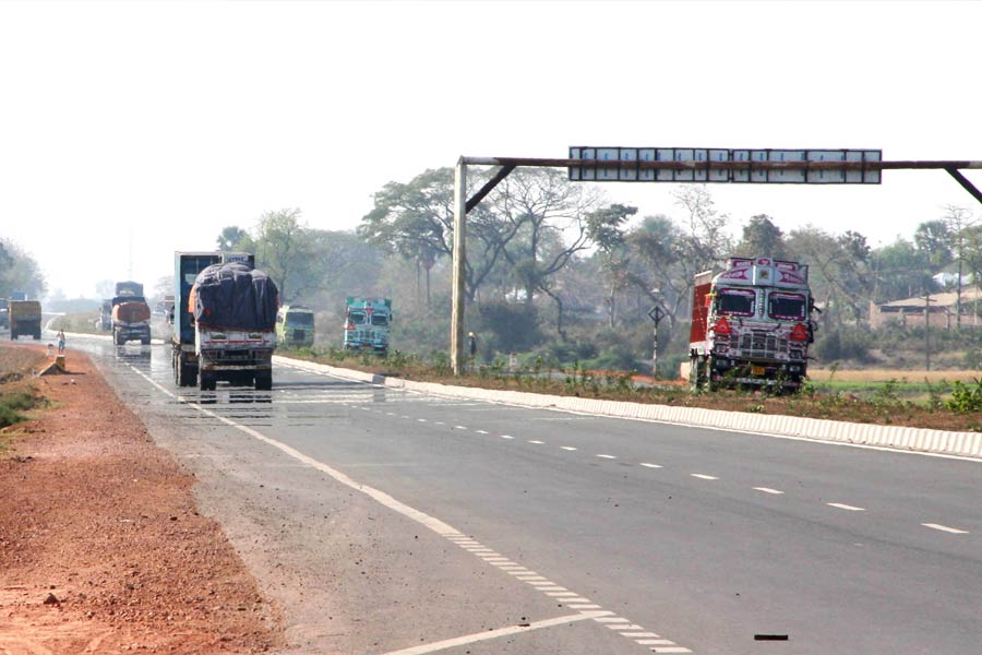৭ নম্বর জাতীয় সড়কও অত্যন্ত গুরুত্বপূর্ণ। নম্বর দেখেই বোঝা যাচ্ছে যে, তা পূর্ব থেকে পশ্চিমে বিস্তৃত। পঞ্জাবের ফিরোজপুর থেকে ৭ নম্বর জাতীয় সড়ক গিয়েছে উত্তরাখণ্ডের পিথোরাগড় পর্যন্ত।