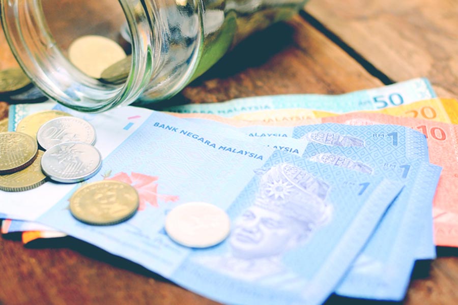 From a Bank employee to millionaire this is how Malaysian man Aman Shah became 1 cent thief