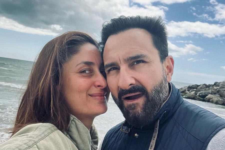 বলিপাড়া সূত্রে খবর, শাহরুখ বা অমিতাভ নন, বরং বলিউডের যে অভিনেতা সবচেয়ে দামি বাড়িতে বসবাস করেন, তিনি হলেন সইফ আলি খান।