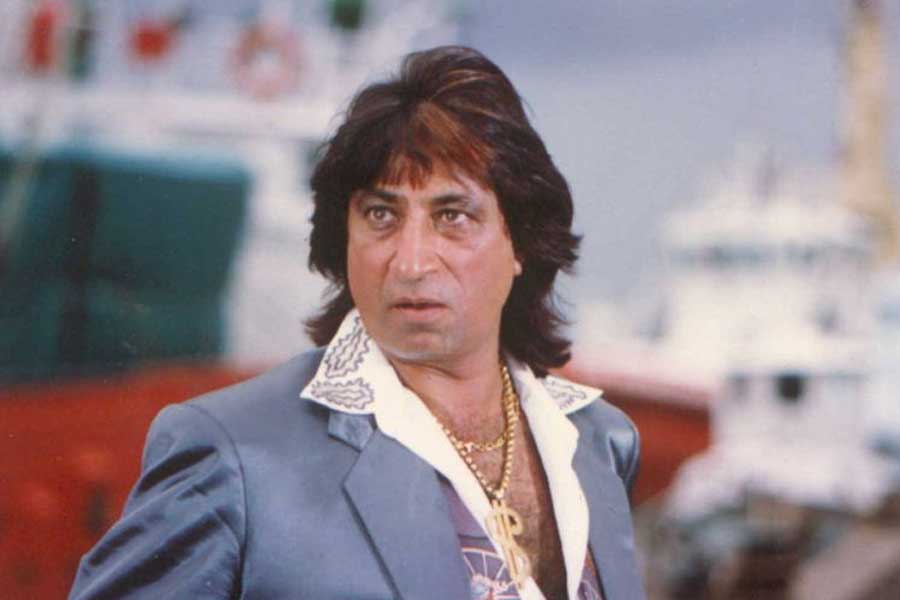 বলিপাড়া সূত্রে খবর, এক মহিলা সাংবাদিককে কুপ্রস্তাব দিয়ে অভিনয়ে নামানোর প্রতিশ্রুতি দিয়েছিলেন শক্তি। তাঁদের কথোপকথনের একটি ভিডিয়োও নাকি ছড়িয়ে পড়ে। তার পর থেকে গুটিকতক ছবিতে অভিনয় করলেও অভিনেতা আর আগের জায়গায় ফিরে যেতে পারেননি।