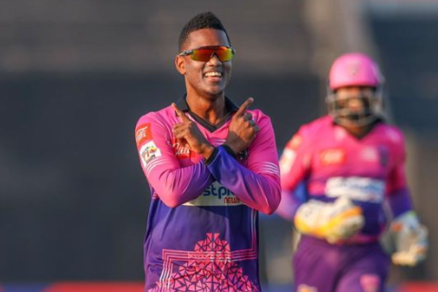 নিলামে কেকেআর ঝাঁপাতে পারে ফিল সল্ট, আকিল হোসেন, ডারিল মিচেল এবং রাজ অঙ্গদ বাওয়াদের জন্য।   