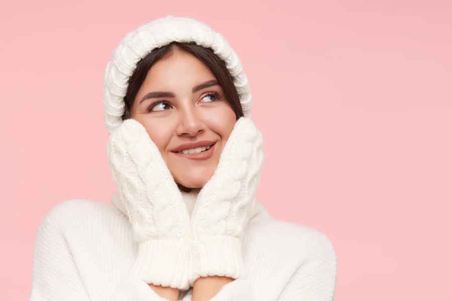 Hacks to keep your skin hydrated through the winters.