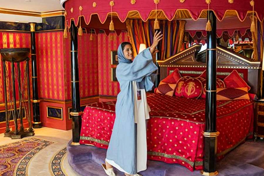 Things to know about World’s only 10 Star Hotel in Dubai Burj Al Arab