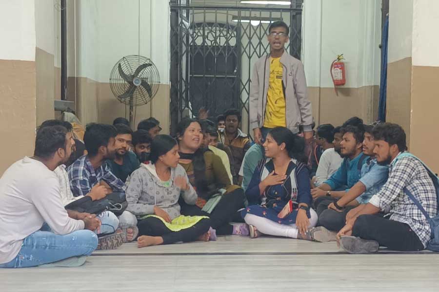 বিশ্ববিদ্যালয়ে বিক্ষোভে টিএমসিপি।