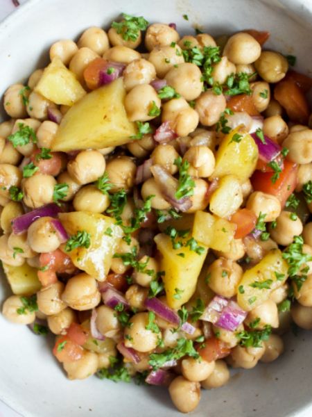 Seven healthy and tasty snacks that help to lower your cholesterol levels dgtl