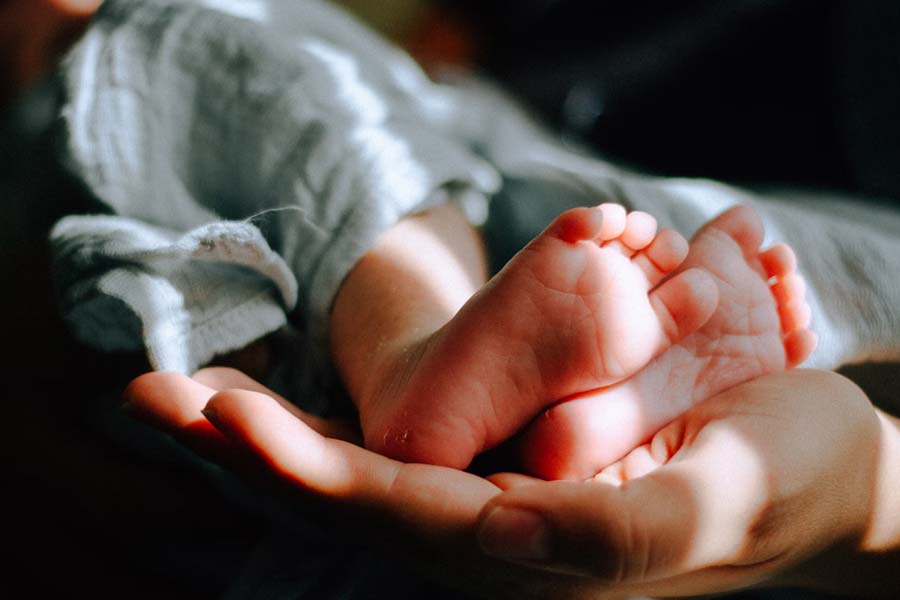 ওয়ারেন কাউন্টির স্বাস্থ্য আধিকারিকদের মতে চলতি বছরের অগস্ট মাস থেকেই অজানা রোগটি ছড়াতে শুরু করেছে। গত ৪ মাসে মোট ১৪২ জন শিশু এই রোগে আক্রান্ত হয়েছে বলে সমীক্ষায় জানা গিয়েছে।