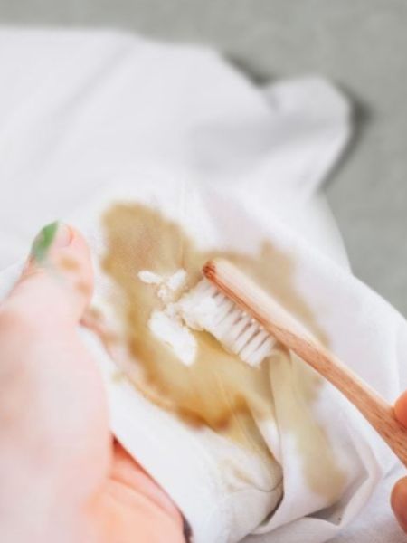 Try these amazing home remedies to remove stubborn tea stains from clothes dgtl