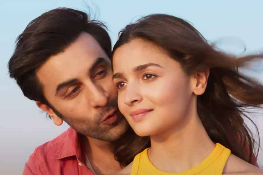 What makes Shah Rukh Khan and Gauri Khan the Richest Couple of Bollywood