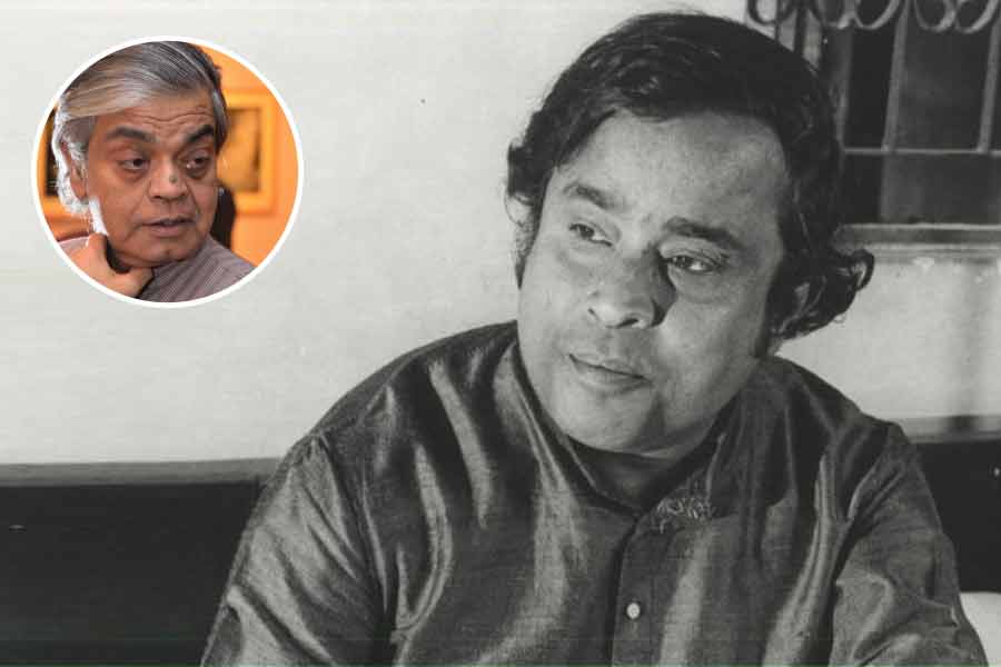 Director Satyajit Ray’s son Sandip Ray remembers singer Anup Ghoshal after his demise