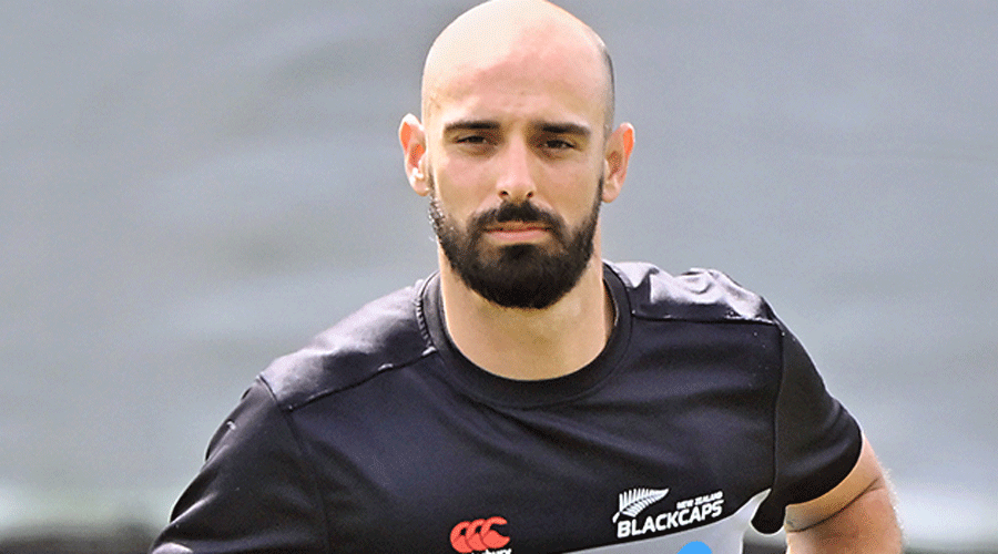 ড্যারিল মিচেল: এ বারের নিলামে বিরাট দর উঠতে পারে নিউ জ়িল্যান্ডের এই ক্রিকেটারের। ভারতের মাটিতে এক দিনের বিশ্বকাপে দুর্দান্ত ফর্মে ছিলেন মিচেল।