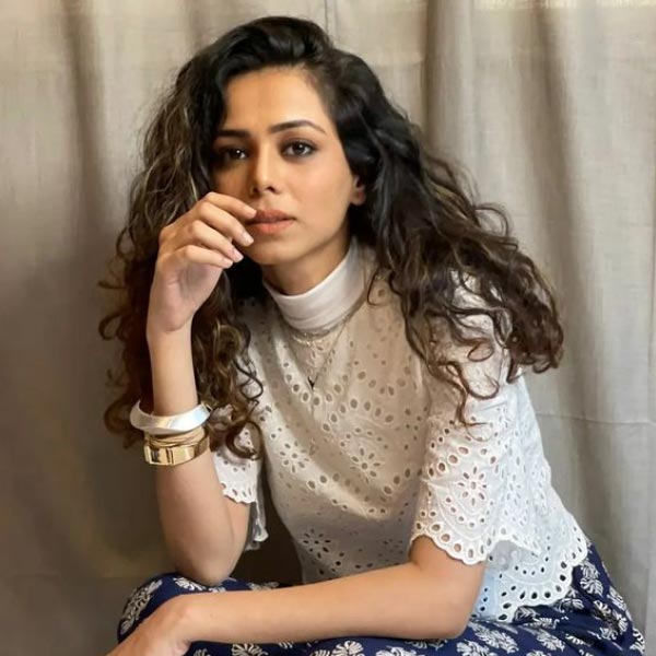 ‘সিআইডি’তে অভিনয় করে জনপ্রিয় হয়ে ওঠেন বৈষ্ণবী। তার পর ‘না আনা ইস দেশ লাডো’ ধারাবাহিকে অভিনয় করেন তিনি। কানাঘুষো শোনা যায়, নিজের চরিত্র নিয়ে সন্তুষ্ট হতে পারছিলেন না বলে ‘না আনা ইস দেশ লাডো’ ধারাবাহিকে নাকি অভিনয় করতে চাননি তিনি। পরে অবশ্য সেই সমস্যার সমাধান হয়।