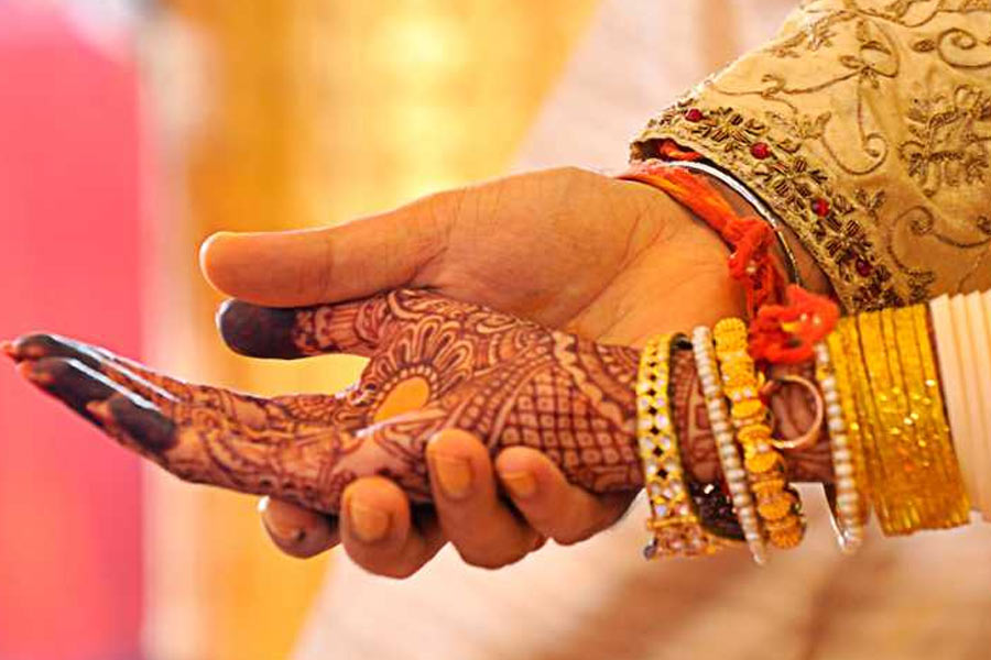 Kashmir Conman with fake identity and fake degrees who fooled women across India arrested by STF