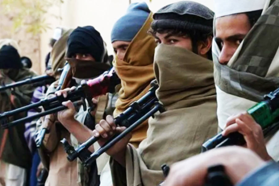 Kashmir Conman with fake identity and fake degrees who fooled women across India arrested by STF