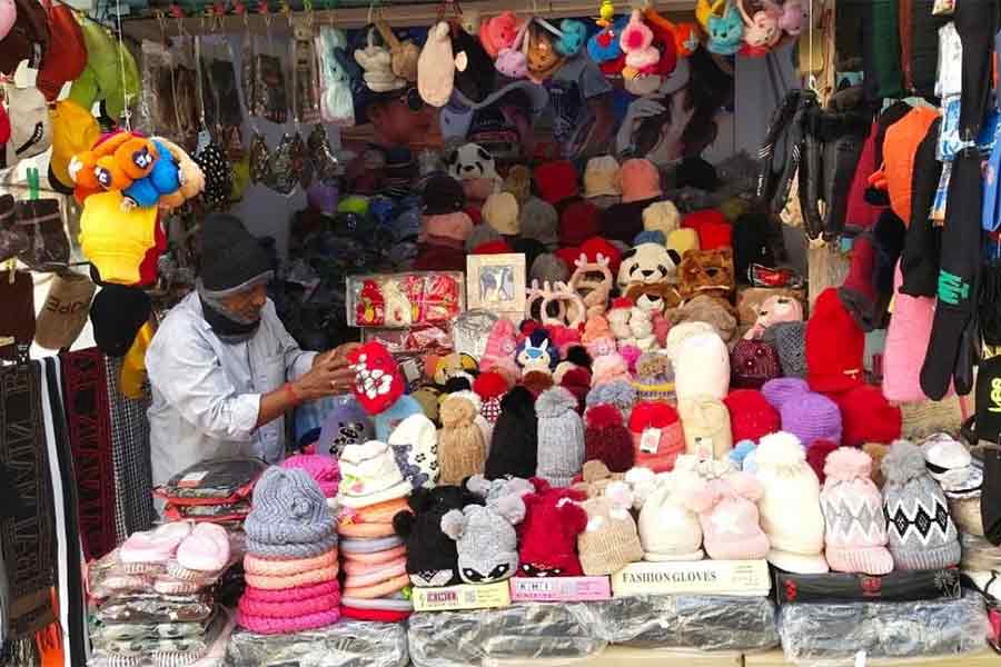 Residents of Bardhaman happy with the arrival of winter in their area