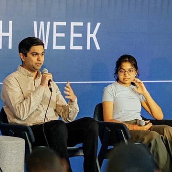 প্রাঞ্জলি জানায় উচ্চশিক্ষার জন্য কলেজে ভর্তি হতে চায় সে। কিন্তু সংস্থার কাজ নিয়ে ব্যস্ত থাকার কারণে পড়াশোনা কিছু দিন বন্ধ রাখতে হয়েছে তাকে।