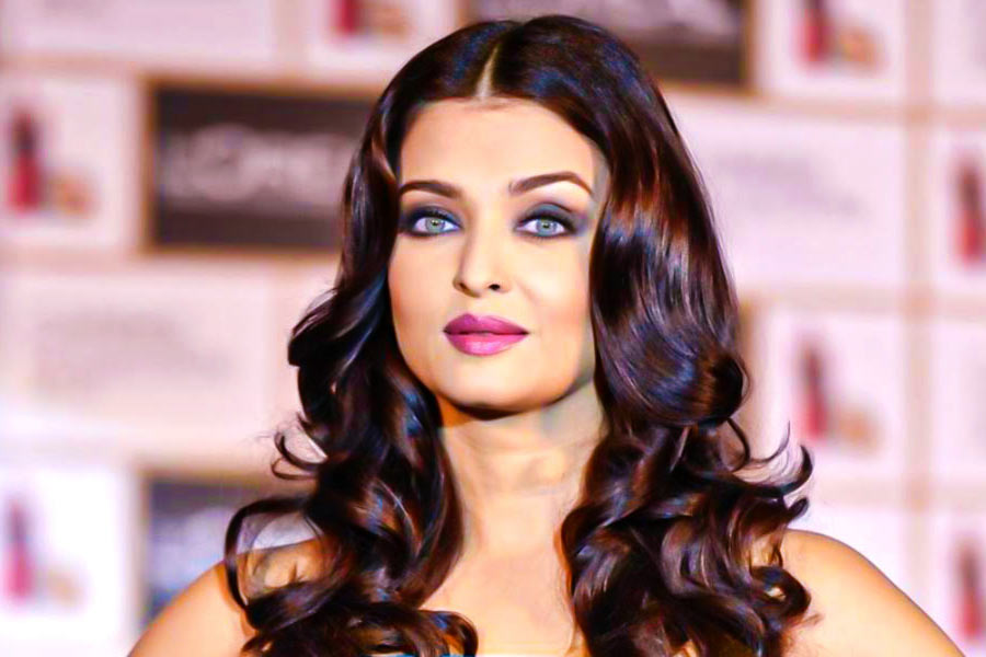 Affairs and Controversies Before Marriage of Aishwarya Rai Bachchan and Abhishek Bachchan