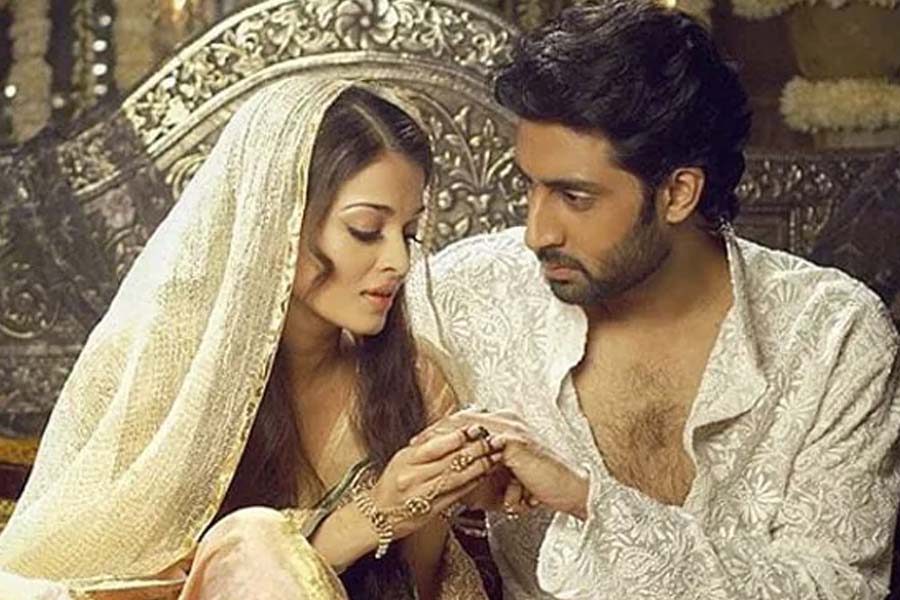 Affairs and Controversies Before Marriage of Aishwarya Rai Bachchan and Abhishek Bachchan