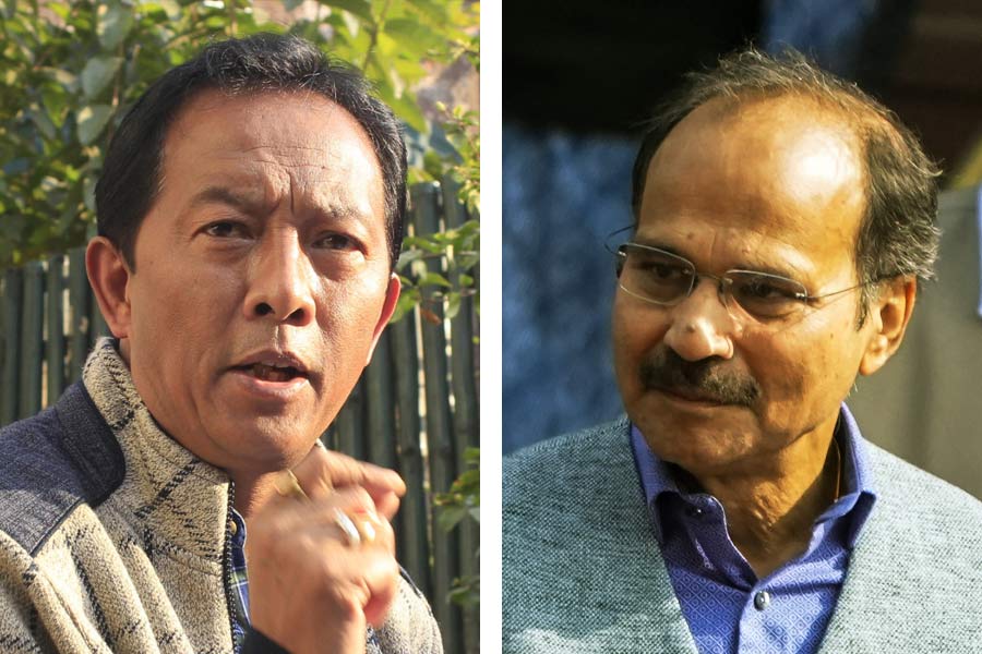 Keeping in mind the Lok Sabha polls, Adhir Chowdhury gave Binoy Tamang the task of organizing hills