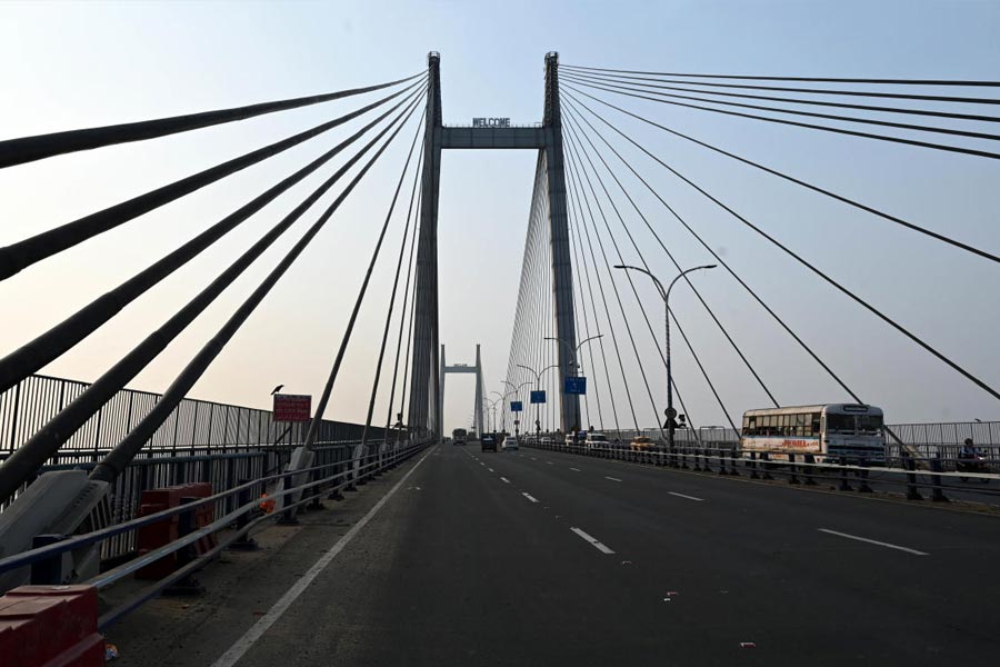 Traffic on the second Hooghly Bridge will be closed for two hours, Kolkata Traffic Police has issued a notification.