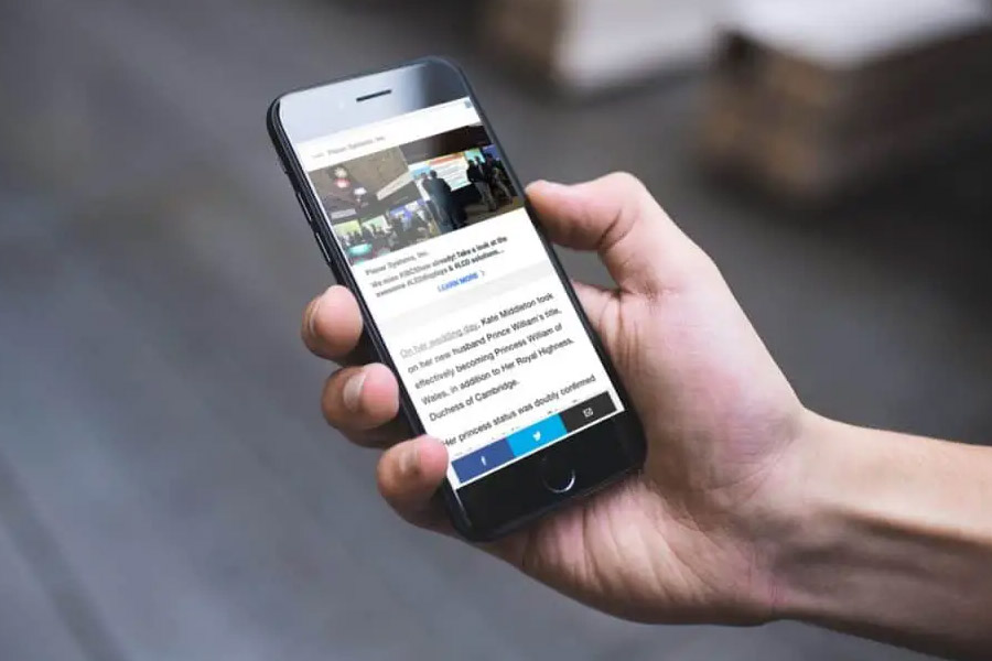 বিজ্ঞাপন সংস্থার সঙ্গে জড়িয়ে থাকার বিপুল সম্ভাবনা রয়েছে সমাজমাধ্যমগুলিরও। কিন্তু প্রকাশ্যে কোনও সমাজমাধ্যমের তরফে এই দাবি মানা হয়নি।