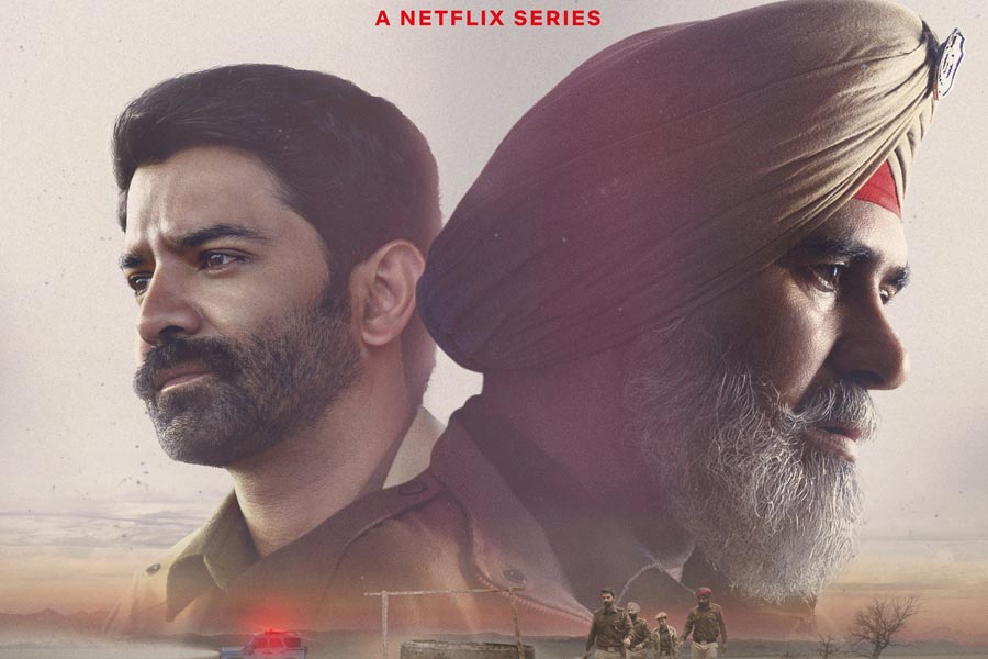 জনপ্রিয় ভারতীয় ওয়েব সিরিজ়ের তালিকায় নাম রয়েছে ‘কোহরা’র। চলতি বছরে জুলাই মাসে নেটফ্লিক্সে মুক্তি পায় সিরিজ়টি। মুক্তির পর দর্শকের কাছে বহুল প্রশংসা পায় ‘কোহরা’। এই সিরিজ়ে সবীন্দ্র পাল ভিকি, বরুণ সোবতি এবং মণীশ চৌধুরির মতো তারকারা অভিনয় করেন।