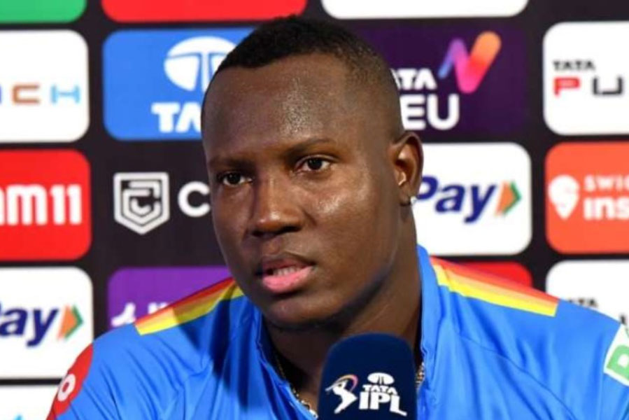 সবার আগে বলতে হবে রভম্যান পাওয়েলের নাম। নিলাম শুরু হয়েছিল এই ক্রিকেটারকে দিয়ে। শুরু থেকেই দর হাঁকতে থাকে কেকেআর। কিন্তু শেষ পর্যন্ত পিছিয়ে যায় তারা।