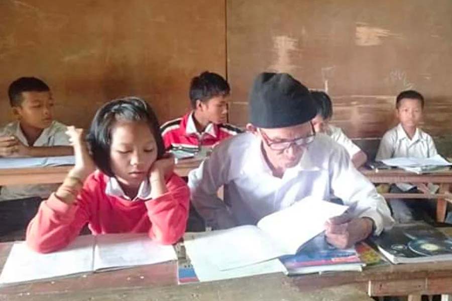 ঝরঝরে ইংরেজি ভাষায় আবেদনপত্র লিখতে চান লালরিংথারা। এমনকি ইংরেজি ভাষায় পডকাস্ট শুনতেও যেন কোনও সমস্যা না হয়, তাই এই ভাষা রপ্ত করতে চান তিনি।