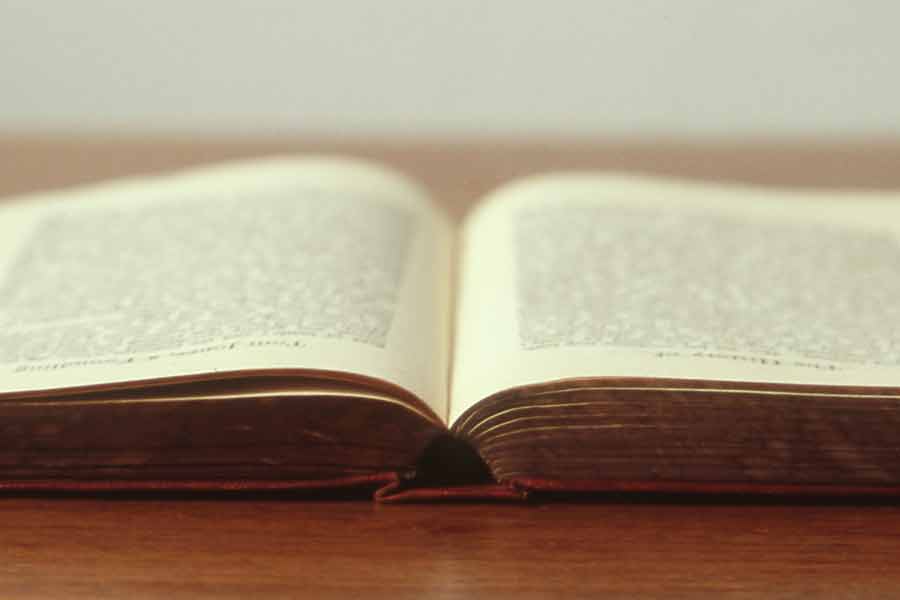 অষ্টম শ্রেণি পর্যন্ত পড়াশোনা করার পর উচ্চশিক্ষার ইচ্ছা জাগে লালরিংথারার। কিন্তু নতুন রুয়াইকাম গ্রামের স্কুলে অষ্টম শ্রেণির পর পড়ানোর ব্যবস্থা ছিল না।