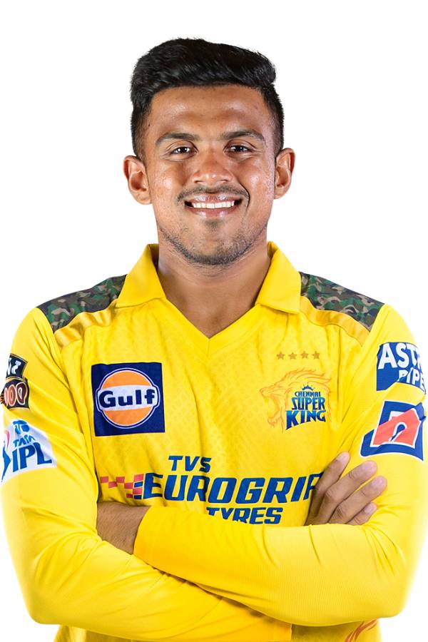 শ্রীলঙ্কার মাহেশ থিকশানা বোলার হিসাবে বেশ নাম কিনেছেন তিনি গত দুই আইপিএলে। এই বছরেও তাঁকে দলে নিয়েছে চেন্নাই। 