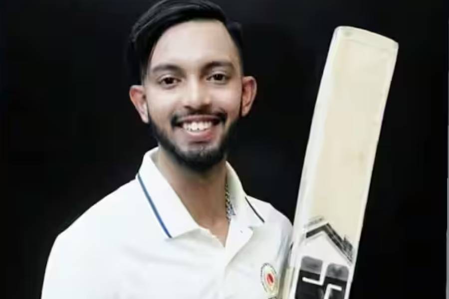 অজয় মন্ডলও এই বছর আত্মপ্রকাশ করছেন আইপিএলে। চেন্নাইয়ের সমর্থকদের অনেক আশা তাঁর উপরে।