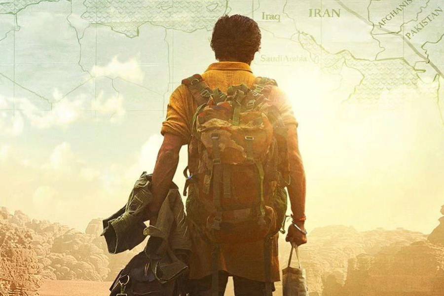 প্রসঙ্গত, শাহরুখ খান অভিনীত এই ছবিটির অন্যান্য চরিত্রে রয়েছেন তাবড় তাবড় অভিনেতারা। রয়েছেন বোমান ইরানি, তাপসী পান্নু এবং ভিকি কৌশলের মতো প্রথম সারির অভিনেতা। চার বন্ধুর এই গল্প একটু অন্য ধারার। 