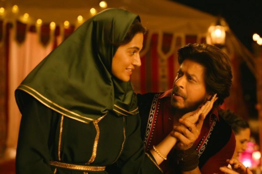 চলতি বছরে দু’বার বড় পর্দায় হাজির হয়ে একের পর এক নজির গড়েছেন বাদশা। ‘ডাঙ্কি’ সেই পথেই হাঁটতে পারবে কি না, তা সময়ই বলবে।