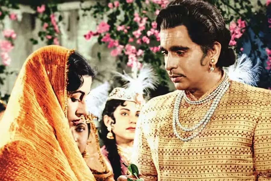 All you need to know about director Kamal Amrohi’s film Razia Sultan