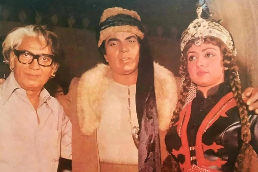 All you need to know about director Kamal Amrohi’s film Razia Sultan