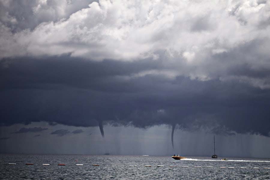 Venezuela's marakaibo lake witnesses continuous lightening