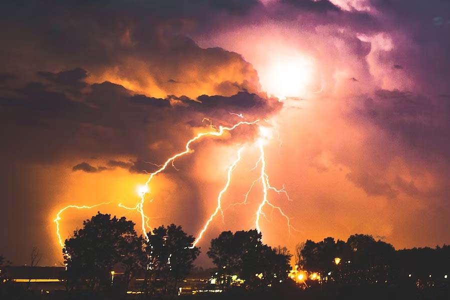 Venezuela's marakaibo lake witnesses continuous lightening