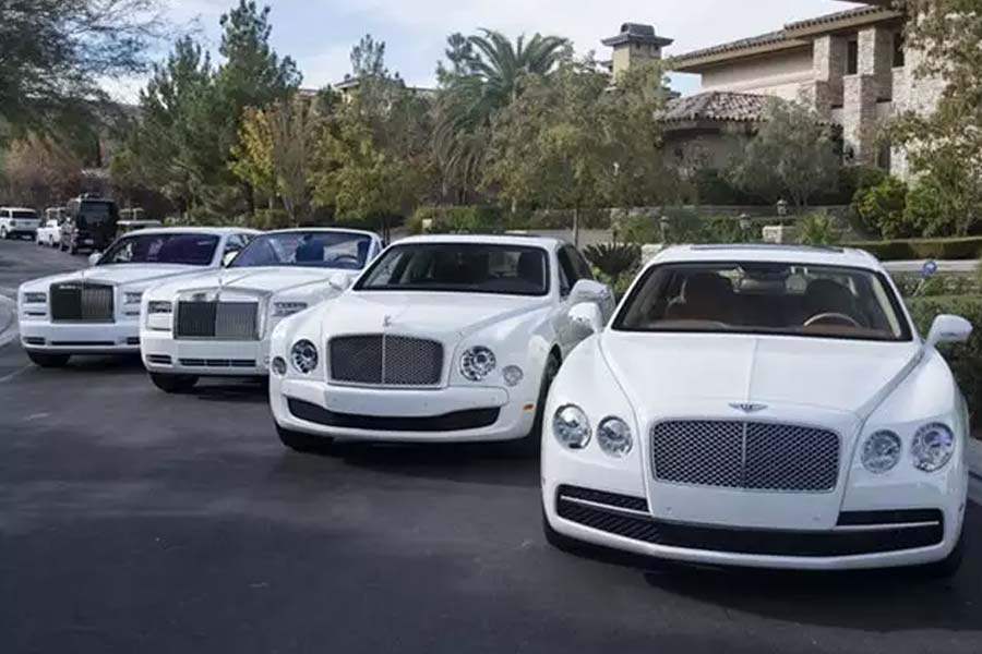 The success story of India's billionaire barber Mahesh Babu