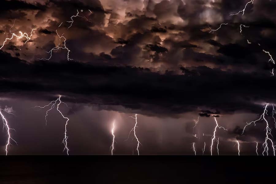 Venezuela's marakaibo lake witnesses continuous lightening