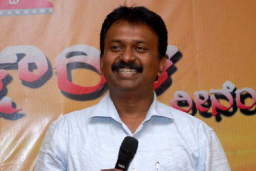 The success story of India's billionaire barber Mahesh Babu