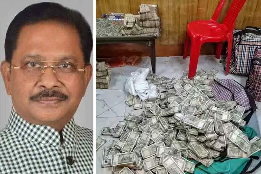 IT officials say 329 crore of seized money were from hidden chamber of Odisha Congress MP Dhiraj Sahu