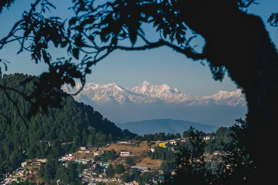 মনোজের কথায়, ‘‘এখনও পর্যন্ত যা রিপোর্ট এসেছে, তা সন্তোষজনক। উপত্যকার চাখুতিয়া এলাকায় আরও একটি সমীক্ষা চালানো হচ্ছে। শীঘ্রই যাতে খননকাজ শুরু করা যায়, সেই চেষ্টা চলছে। খননকাজের জন্য প্রস্তাব তৈরি হচ্ছে এখন।’’