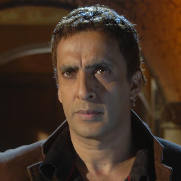 ধীরে ধীরে খ্যাতনামী বিজ্ঞাপনী সংস্থার প্রচারের মুখ হয়ে ওঠেন মামিক। বিজ্ঞাপনে অভিনয় করার পর তার জীবন অন্য দিকে মোড় নেয়। ‘জো জিতা ওহি সিকন্দর’ ছবিতে অভিনয়ের জন্য অডিশন দেন তিনি। অডিশন দেওয়ার পর পাশ করে যান তিনি।