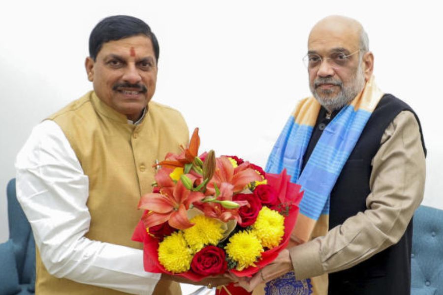 তবে, সর্বভারতীয় কুস্তি ফেডারেশনের নির্বাচনে তাঁর হেরে যাওয়ার ফল কী ভাবে তাঁকে প্রভাবিত করতে পারে, তা নিয়ে এখনও নিশ্চিত নয় মধ্যপ্রদেশের রাজনৈতিক মহল। 