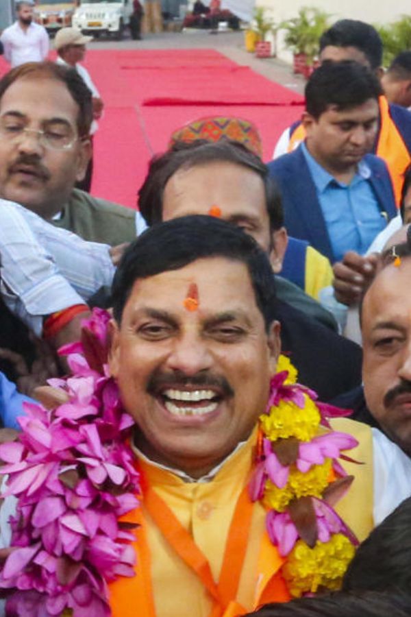 প্রাক্তন কুস্তিগির মোহন মধ্যপ্রদেশ কুস্তি ফেডারেশনের সভাপতি। সদ্য দায়িত্বপ্রাপ্ত মুখ্যমন্ত্রী সর্বভারতীয় কুস্তি ফেডারেশনের সহ-সভাপতি পদে প্রার্থী হলেও বৃহস্পতিবার দিল্লি যাননি। 