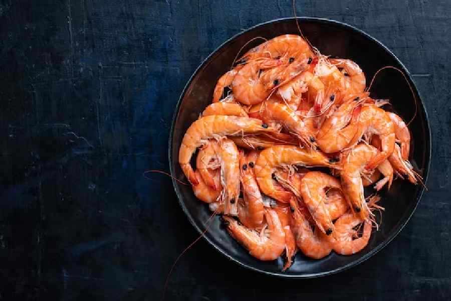 Foods to avoid eating with prawns.