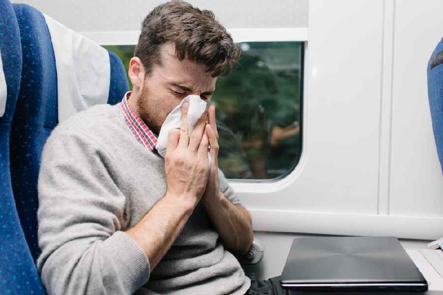 Tips to avoid getting sick while you travel