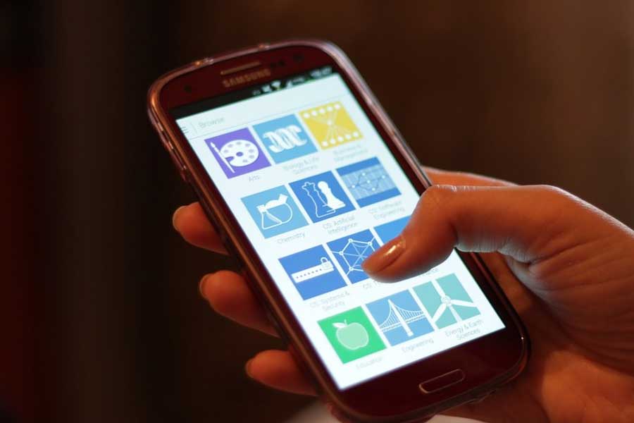 What is smishing and how do you protect yourself from it, take a look 